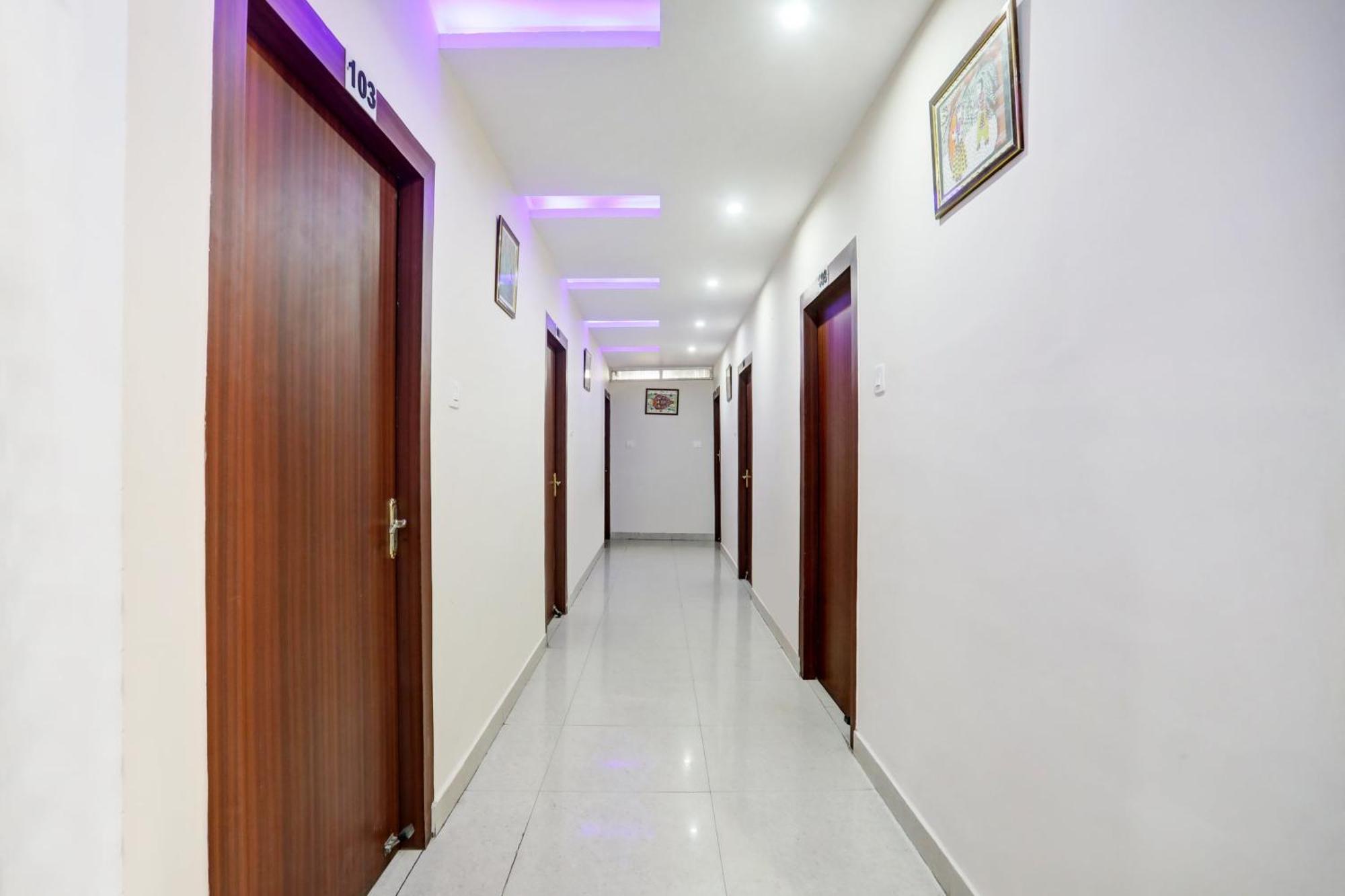 Super Collection O Danapur Near Railway Station Otel Patna  Dış mekan fotoğraf